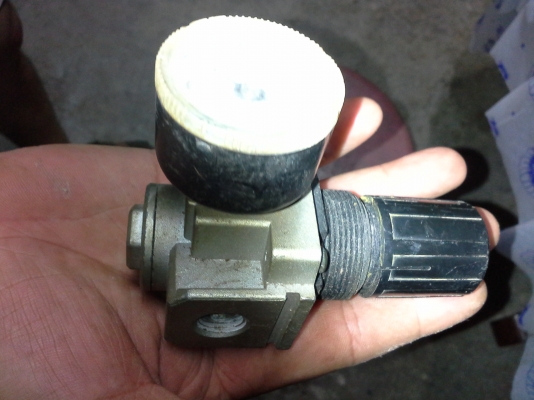 อุปกรณ์ปรับตั้งแรงดันลมก่อนไปใช้งาน ตั้งแรงดันลมได้ตามต้อง