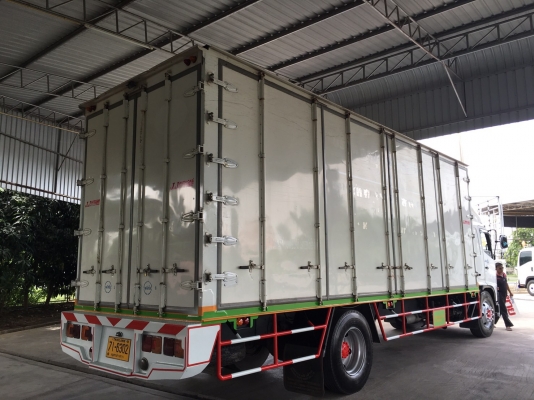 ขาย6ล้อHINO.MAGA.FG8JPLA Euro3.QDR.ซีรี่ย์500คอมมอลเรล 220เเรงรถห้างตู้เเห้ง10บานเปิดได้รอบยาว7.50เมตรภายในสีดำปี2556(2013)ใช้งานได้เลยรถสภาพสวยราคา1,490,000บาท รถได้ที่เต็นท์รถ JJ.AUTOCAR 2 หลังวัดจันทรารามติดถนนเพชรเกษมหลักกิโลเมตรที่68.5 ฝั่งขาเข้านครป