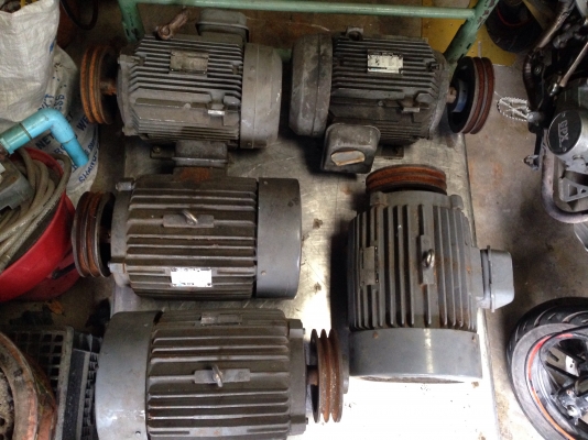 ขายมอเตอร์ Carrier by Hitachi 10HP. 380V 1450rpm. สภาพสวย วิ่งนิ่ม พร้อมใช้งาน มี 5ตัวครับ ขายมอเตอร์ Carrier by Hitachi 10HP. 380V 1450rpm. สภาพสวย วิ่งนิ่ม พร้อมใช้งาน มี 5ตัวครับ