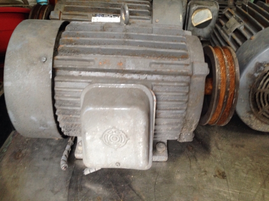 ขายมอเตอร์ Carrier by Hitachi 10HP. 380V 1450rpm. สภาพสวย วิ่งนิ่ม พร้อมใช้งาน มี 5ตัวครับ ขายมอเตอร์ Carrier by Hitachi 10HP. 380V 1450rpm. สภาพสวย วิ่งนิ่ม พร้อมใช้งาน มี 5ตัวครับ