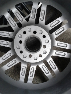 ขอบ16นิ้ว4รู100/114 พร้อมยาง สวยๆ 4 ล้อ ราคา 6800 บาท