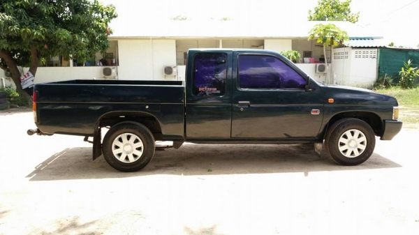 ขายด่วนรถบ้านแท้ นิสสัน บิ๊กเอ็ม คิงเเค๊ป ปี 38 โฉมหน้างอ จอโค้งแท้ พวงมาลัยเพาเวอร์ ยางดี ช่วงล่างแน่น ขายด่วนรถบ้านแท้ นิสสัน บิ๊กเอ็ม คิงเเค๊ป ปี 38 โฉมหน้างอ จอโค้งแท้ พวงมาลัยเพาเวอร์ ยางดี ช่วงล่างแน่น