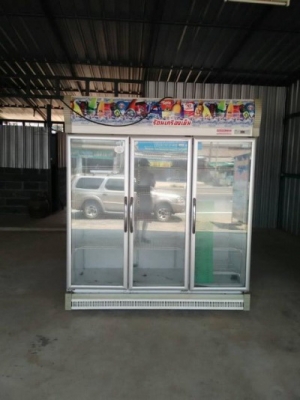 ลดราคาครับ 160000 ตู้แช่เเข็งขนาดบรรจุ4ตัน และตู้แช่2ใบ