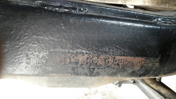 MITSUBISHI รุ่น STARDA 4สูบ เทอร์โบ 2,500CC. รถปีจดทะเบียน 2547