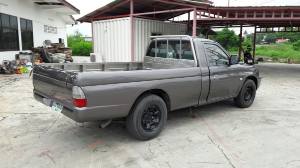 MITSUBISHI รุ่น STARDA 4สูบ เทอร์โบ 2,500CC. รถปีจดทะเบียน 2547