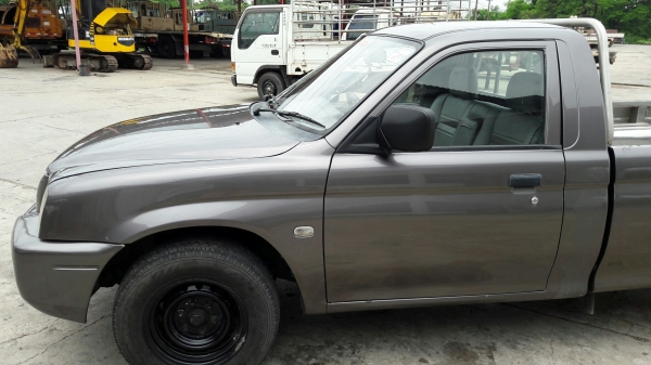 MITSUBISHI รุ่น STARDA 4สูบ เทอร์โบ 2,500CC. รถปีจดทะเบียน 2547