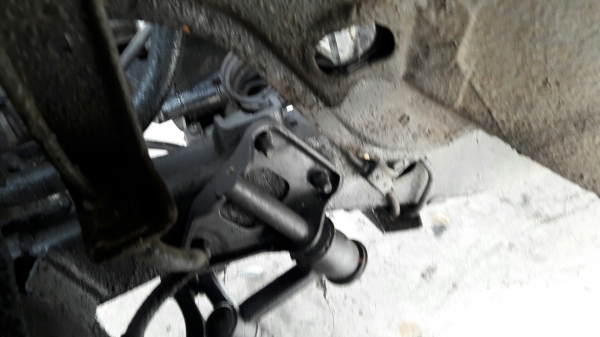 MITSUBISHI รุ่น STARDA 4สูบ เทอร์โบ 2,500CC. รถปีจดทะเบียน 2547