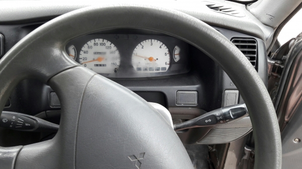 MITSUBISHI รุ่น STARDA 4สูบ เทอร์โบ 2,500CC. รถปีจดทะเบียน 2547