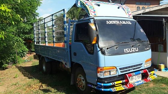 ขาย6ล้ออีซูซุNPR 120ฝาขาวปี40 แชชซีสวยเดิม ช่วงล่างใหญ่ เอกสารเล่มทะเบียนพร้อมโอน