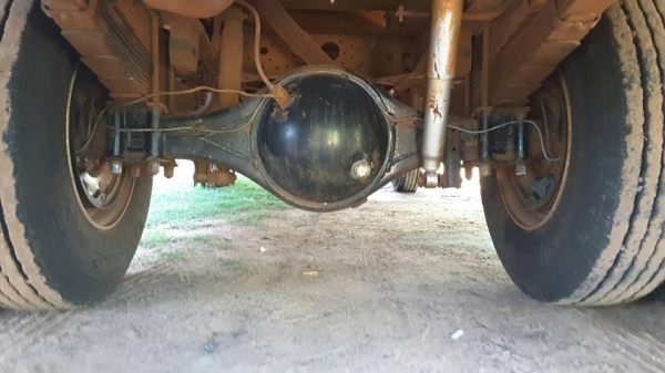 ขาย6ล้ออีซูซุNPR 120ฝาขาวปี40 แชชซีสวยเดิม ช่วงล่างใหญ่ เอกสารเล่มทะเบียนพร้อมโอน