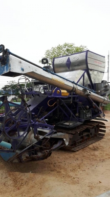 ขายรถเกี่ยวข้าว ช้างน้อยเจ้าพลัง อุ้ม1.5ตัน เครื่องHINO WO6D ช่วงล่าง10สภาพสวยเดิม อุ้มสวยเดิม พร้อมลงงาน ช่วงล่างเต็ม