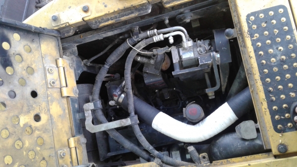 ขายรถแม็คโค komatsu pc128us-8