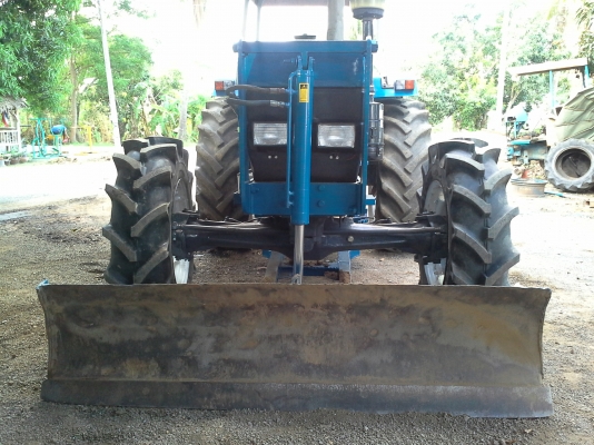 ขายฟอดร์ 6640 นิวฮอแลนด้นหน้าหางสามพร้อมทะเบืยน