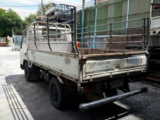 ขายรถบรรทุก 4 ล้อ มิตซู 100 แรง พร้อมใช้งาน