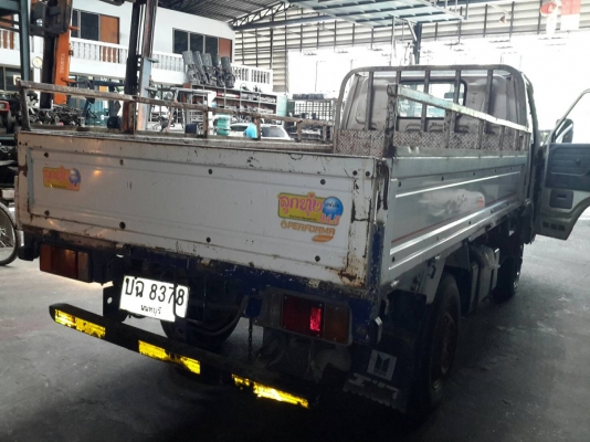 ขายรถบรรทุก 4 ล้อ ISUZU 100 แรง พร้อมใช้งาน