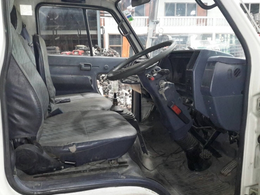 ขายรถบรรทุก 4 ล้อ ISUZU 100 แรง พร้อมใช้งาน