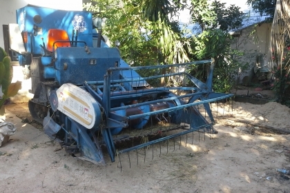 ด่วนๆขายรถเกี่ยวข้าว ZAI งดต่อรองครับ แบบอุ้มถูกสุดในเวปครับ รุ่น 4 LZ-160B หน้ากว้าง 2 เมตร สภาพพร้อมใช้งาน