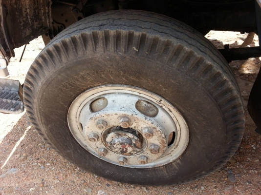 ขายเทเลอร์ขึ้นรถเกี่ยว ไอ้หลง FN527 M-TCXXXXเครื่อง6D16,190แรง