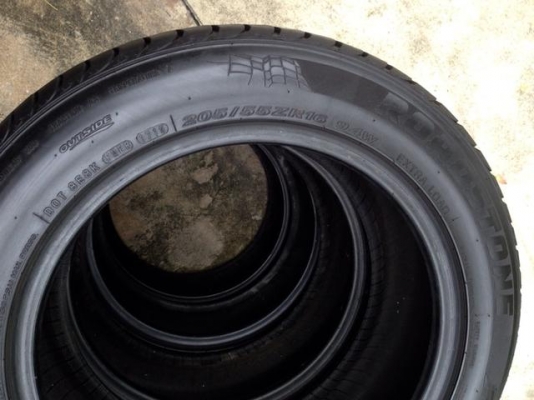 ขายยาง Roadstone korea 205/55/16  ปี15