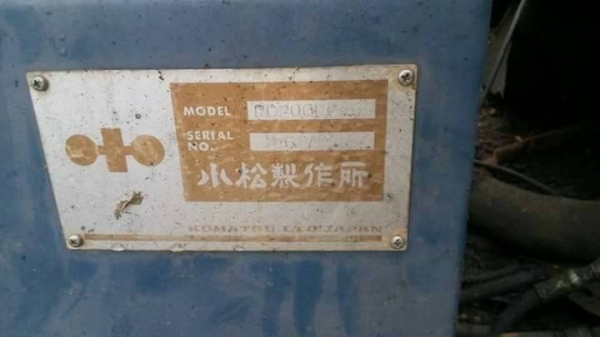 ขายหัวเก๋งรถแมคโค PC-200-3 ใส่ 120-3 และ PC-60-5 หัวเก่าญี่ปุ่น ขายยกแท่นไม่แพงคับ ขายหัวเก๋งรถแมคโค PC-200-3 ใส่ 120-3 และ PC-60-5 หัวเก่าญี่ปุ่น ขายยกแท่นไม่แพงคับ