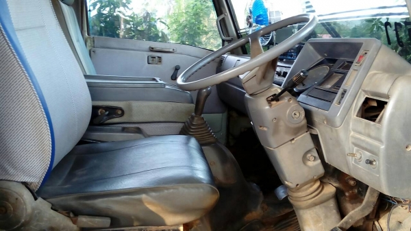 6ล้อดัมพ์ 5 คิว FC120 HP รถห้าง F หน้า-หลัง479000 (ราคาคุยได้ขายเอง)