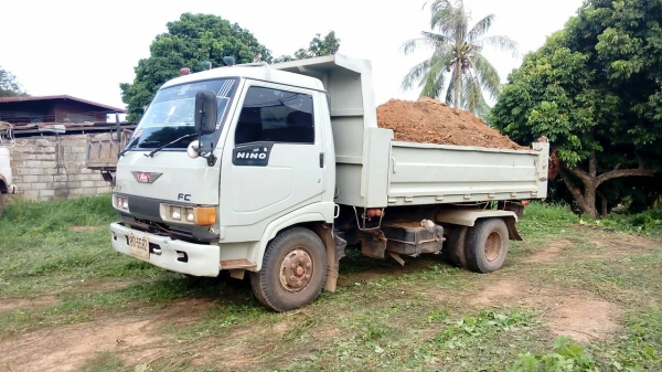 6ล้อดัมพ์ 5 คิว FC120 HP รถห้าง F หน้า-หลัง470000 (ราคาคุยได้ขายเอง)