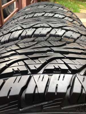 ยาง All Dunlop 30 9.5 R15 ปลายปี14 ดอกเต็มป้ายแดง ไม่มีปะ ใช้กันลืม ราคาสุดคุ้ม
