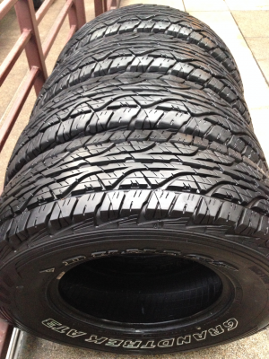 ยาง All Dunlop 30 9.5 R15 ปลายปี14 ดอกเต็มป้ายแดง ไม่มีปะ ใช้กันลืม ราคาสุดคุ้ม