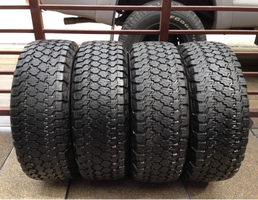 ยาง All Goodyear 235 70 15 สิ้นปี11 พร้อมใช้งาน ราคาไม่แพง