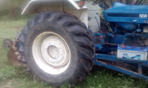 ขายรถไถฟอร์ด 6600