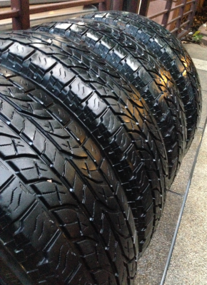 ยาง All Yokohama 235 75 15 ปลายปี12 พร้อมใช้งาน ราคาไม่แพง