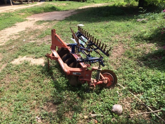 ผานหก ยี่ห้อตราช้างติดคราดเรียบร้อย ด่วนครับราคางาม ผานหก ยี่ห้อตราช้างติดคราดเรียบร้อย ด่วนครับราคางาม