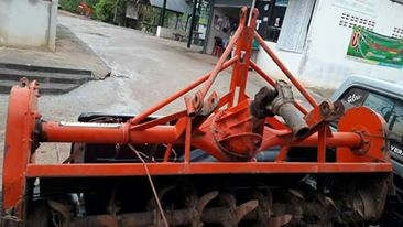 จอบหมุน(โรตารี่) สภาพสวยสีเดิม  พร้อมยอย