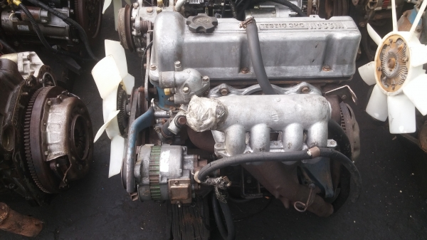 ขายเครื่อง นิสสัน ld20 หัวโหนก เครื่องดีไม่มีไอ