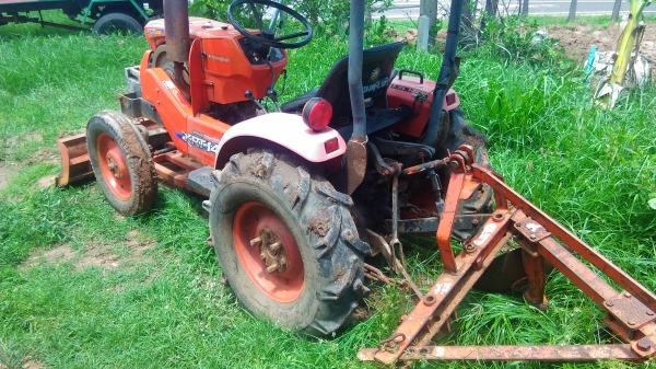 รถไถสุดประหยัด72,000เท่านั้น รถไถสุดประหยัด72,000เท่านั้น