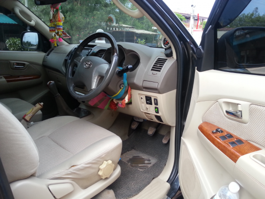 ขายโตโยต้า วีโก้ 3.0 พรีรันเนอร์ 4 ประตู รถสวยพร้อมใช้งาน จ.สุโขทัยโทร.085-7282756