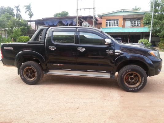 ขายโตโยต้า วีโก้ 3.0 พรีรันเนอร์ 4 ประตู รถสวยพร้อมใช้งาน จ.สุโขทัยโทร.085-7282756