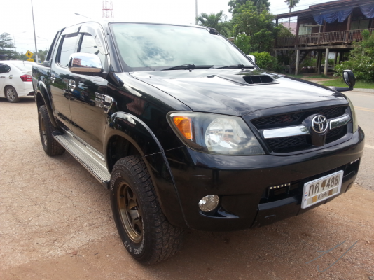 ขายโตโยต้า วีโก้ 3.0 พรีรันเนอร์ 4 ประตู รถสวยพร้อมใช้งาน จ.สุโขทัยโทร.085-7282756
