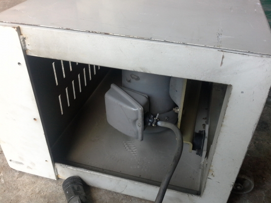 เครื่องดูดสูญญากาศจากญี่ปุ่น เป็นป๊้มสูญญากาศขับด้วยมอเตอร์ เป็นชุดตามภาพ