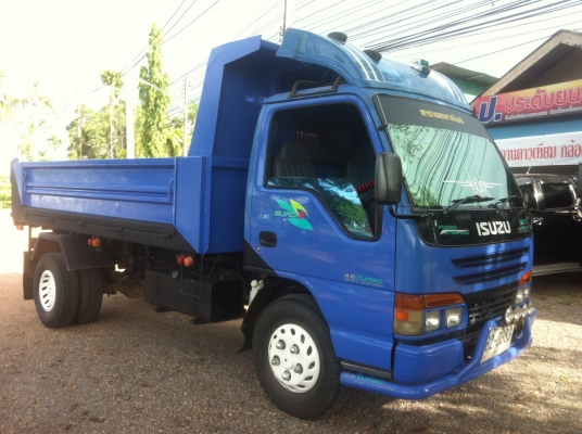 ขาย6ล้อดั้ม  130 แรงม้า  ปี46  พร้อมใช้งาน  เล่มติดมือ...