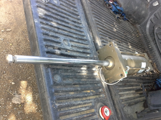 ชุดกระบอกสูบนิวเมติกขนาดใหญ่ ยี่ห้อ CKD จากญี่ปุ่น ระยะเลื่อยเข้า - ออก 53 ซม.