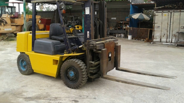 ฟอร์คลิฟท์ KOMUTSU FD33-4T