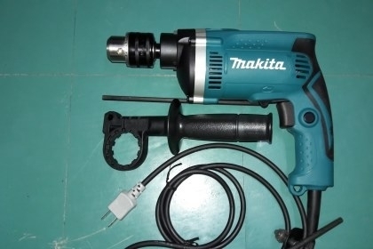 ขายสว่านMakita HP1630 710W งานใหม่อุปกรณ์ครบพร้อมใบรับประกัน