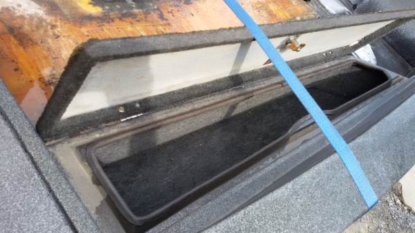 BassMaster 15ฟุต สวยๆ เรือเปล่าๆ มีแต่พวงมาลัย ไม่มีเครื่อง ไม่มีคอนโทรล ไม่มีเทลนเลอ ครับ