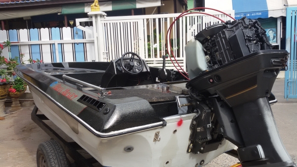 BassMaster 15ฟุต สวยๆ เรือเปล่าๆ มีแต่พวงมาลัย ไม่มีเครื่อง ไม่มีคอนโทรล ไม่มีเทลนเลอ ครับ