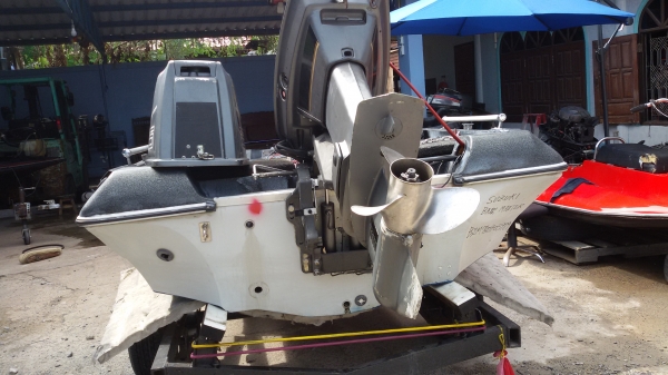 BassMaster 15ฟุต สวยๆ เรือเปล่าๆ มีแต่พวงมาลัย ไม่มีเครื่อง ไม่มีคอนโทรล ไม่มีเทลนเลอ ครับ