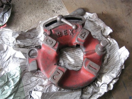 จานฟันต๊าฟ REX