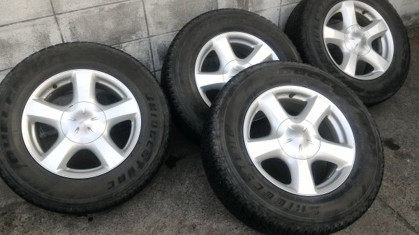 ล้อISUZU ขอบ17 พร้อมยาง 255 65 17 ปี12 ราคาประหยัดคับ