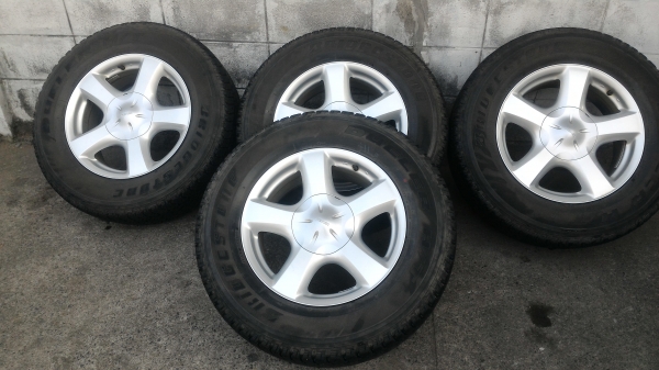 ล้อISUZU ขอบ17 พร้อมยาง 255 65 17 ปี12 ราคาประหยัดคับ