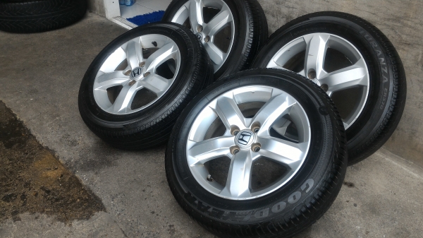 ล้อ CITY ขอบ15 4รู100 พร้อมยางราคาไม่แพงคับ